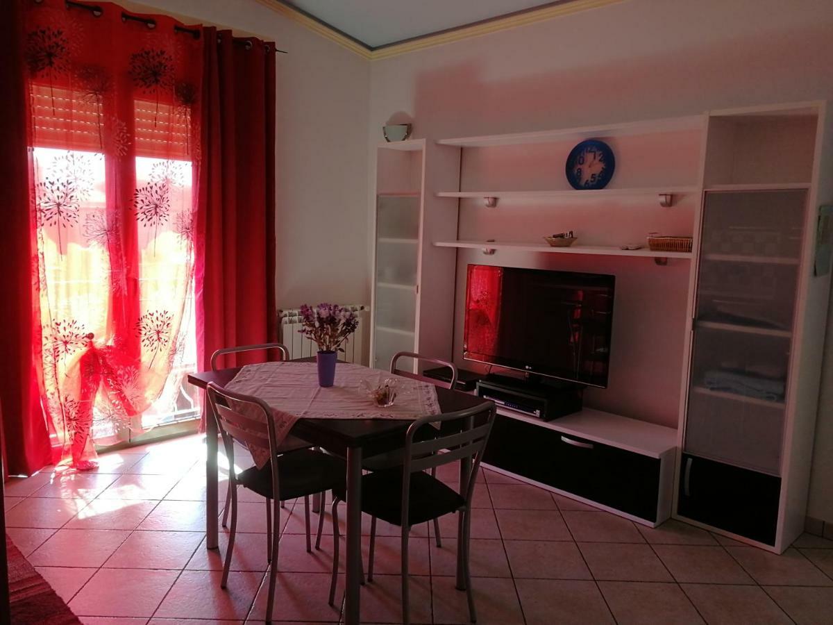 Mussilimbrosu Apartman Tortolì Kültér fotó